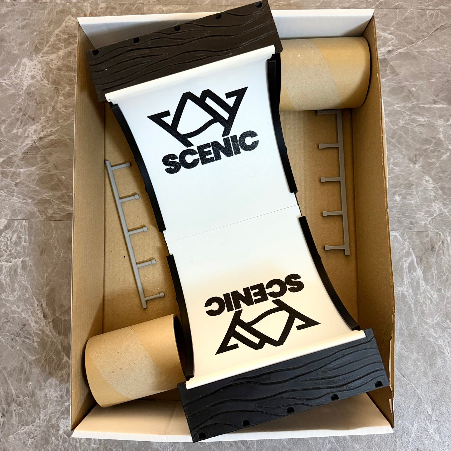 Scenic Fingerboard Halfpipe Ramp Set