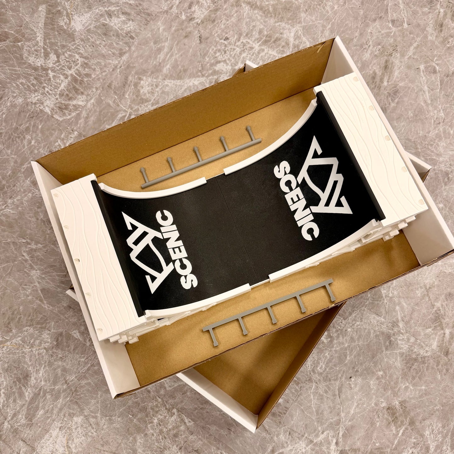 Scenic Fingerboard Halfpipe Ramp Set - Inverse