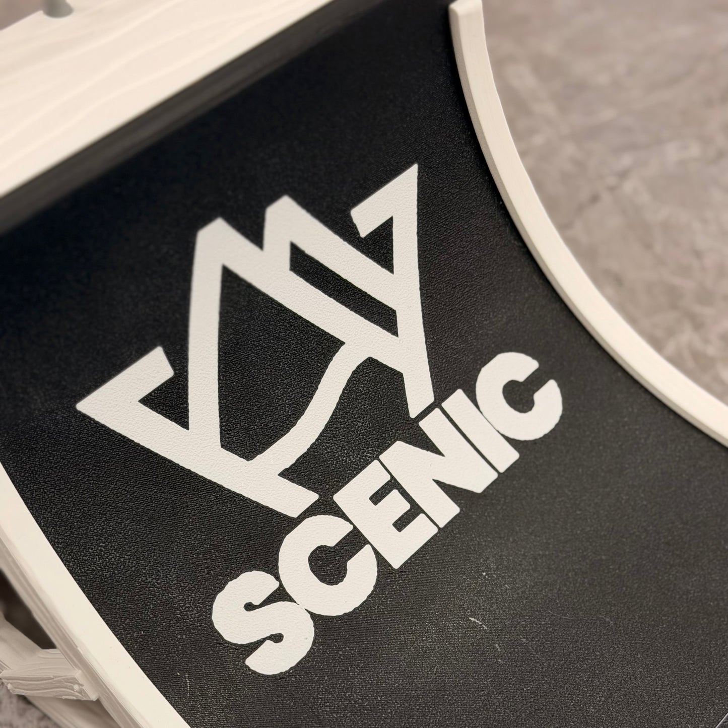 Scenic Fingerboard Halfpipe Ramp Set - Inverse