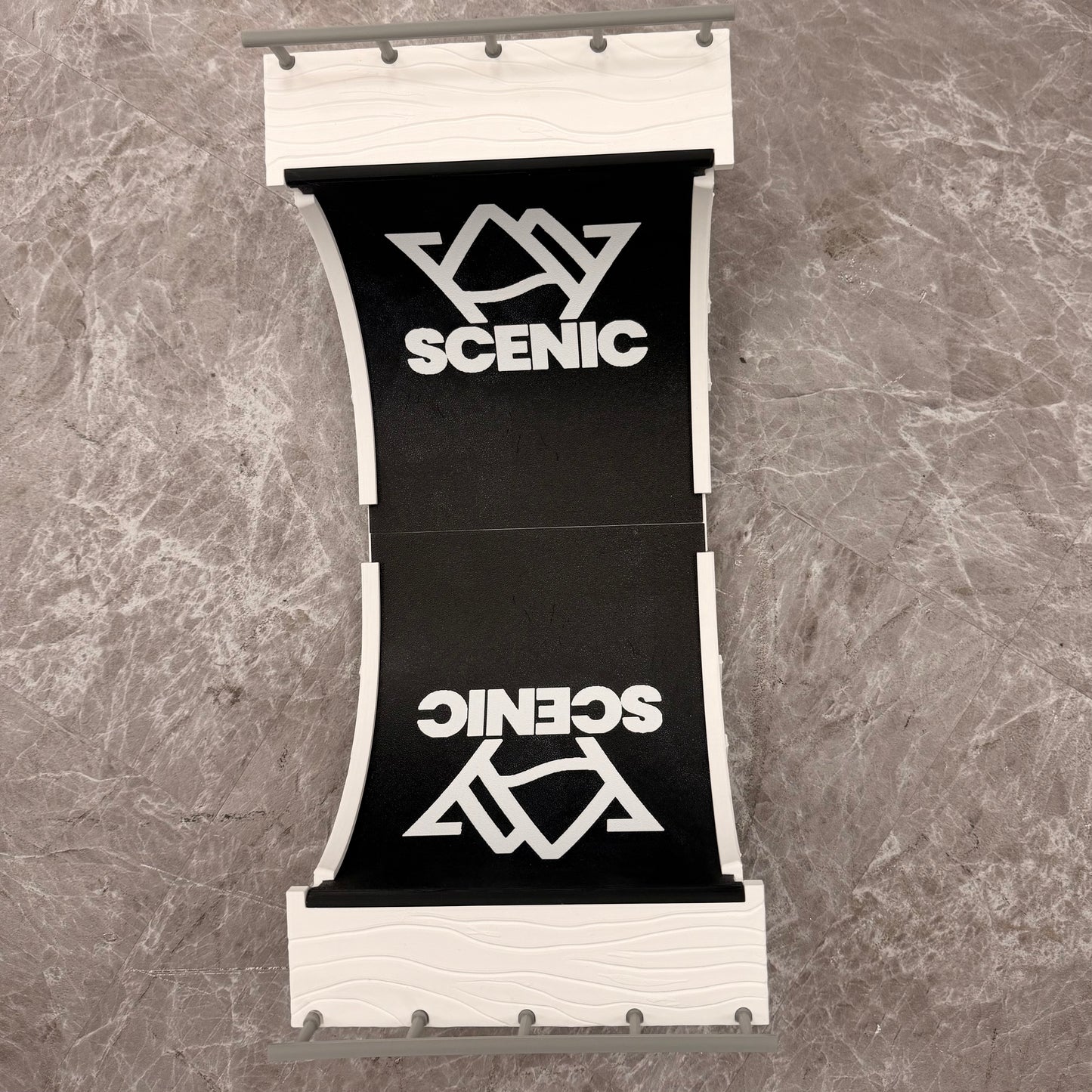 Scenic Fingerboard Halfpipe Ramp Set - Inverse